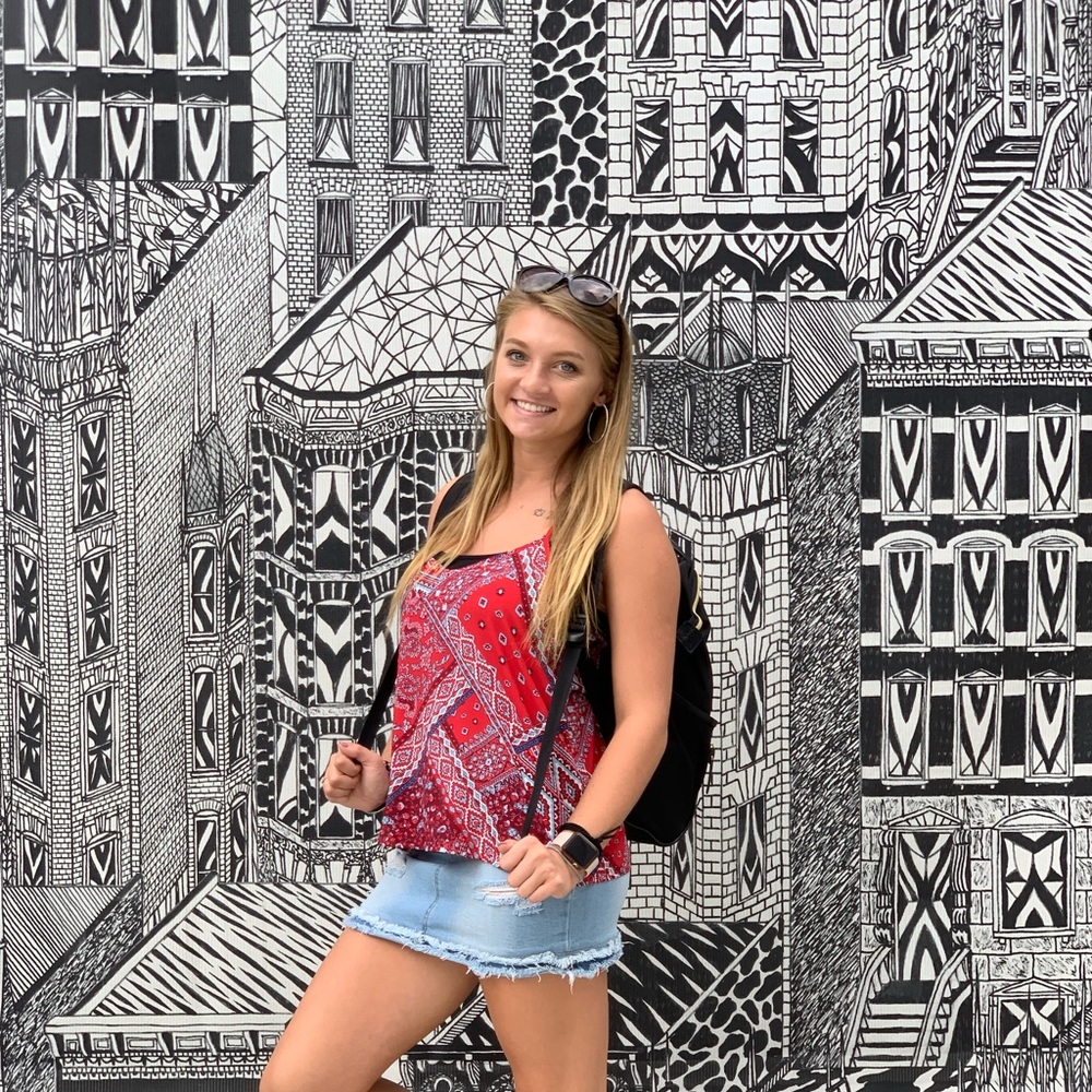 Meet your Posher, Makayla